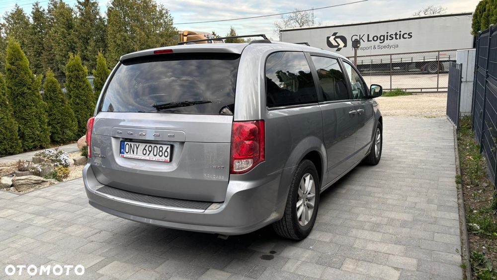 Dodge Grand Caravan 3.6 R/T - 3