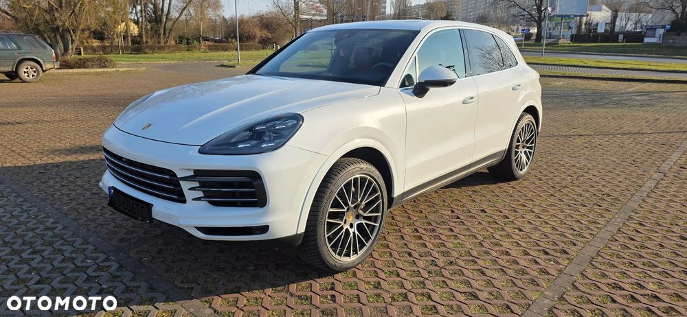 Porsche Cayenne Standard - 1