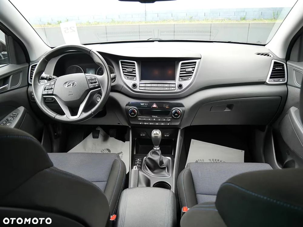 Hyundai Tucson 1.6 GDI BlueDrive Design 2WD - 28
