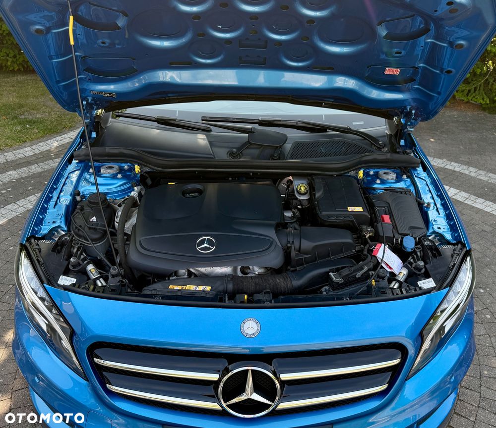 Mercedes-Benz GLA 250 7G-DCT AMG Line - 30