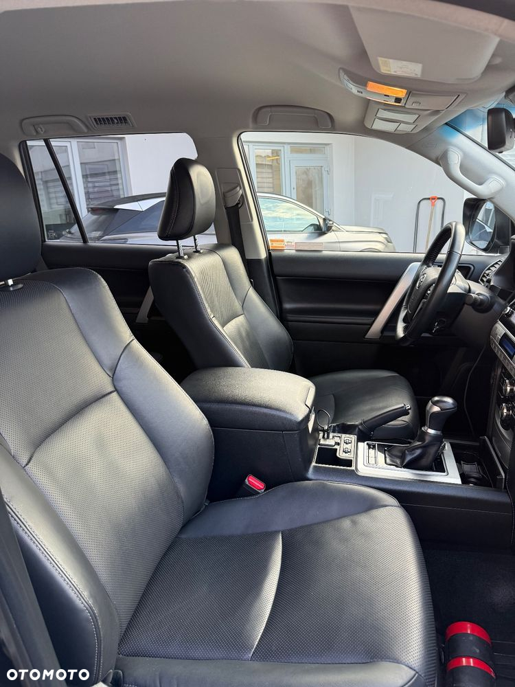 Toyota Land Cruiser LC 2.8 D-4D Invincible - 18