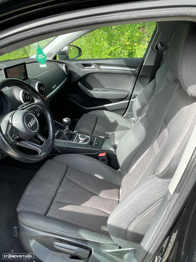 Audi A3 Limousine 1.6 TDI (clean diesel) S line Sport Pack - 12