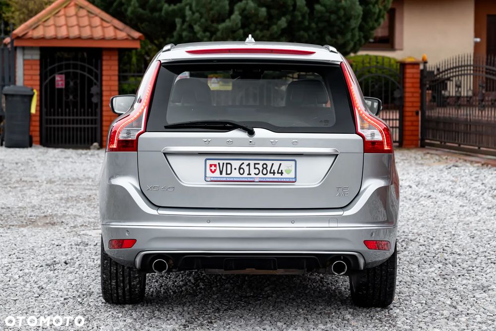 Volvo XC 60 T5 AWD R-Design Momentum EU6 - 12