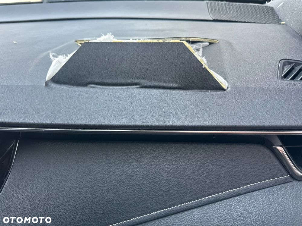 Toyota Corolla - 13