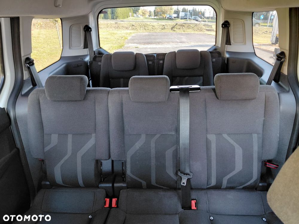 Ford Transit Connect - 13