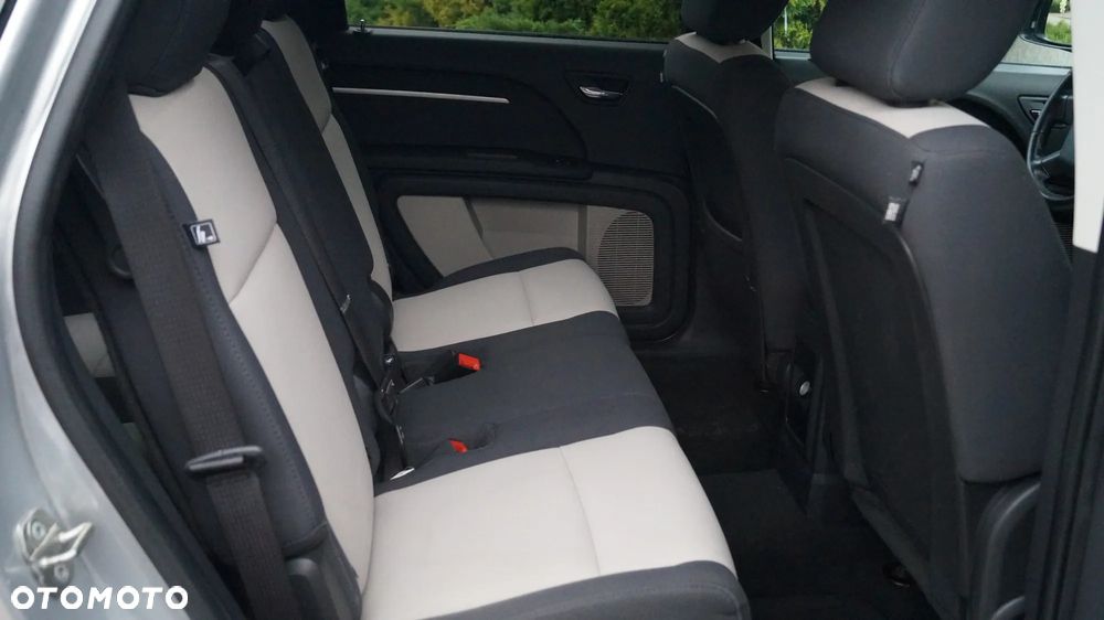 Dodge Journey 2.0 CRD SXT - 16