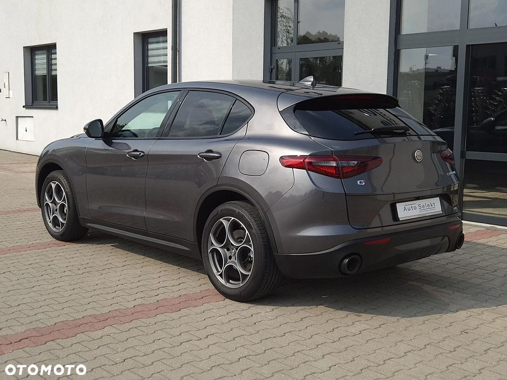 Alfa Romeo Stelvio 2.0 Turbo Sprint Q4 - 30