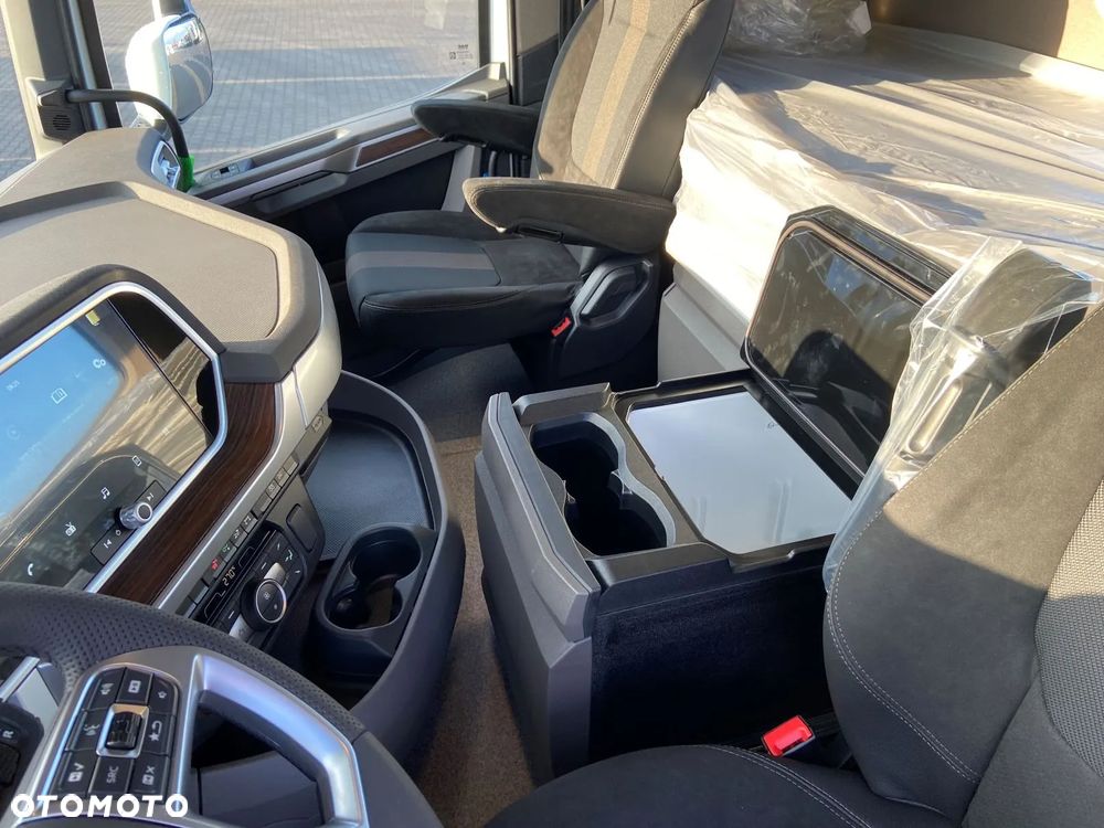 DAF XD530 FAN cysterna STOKOTA - 5