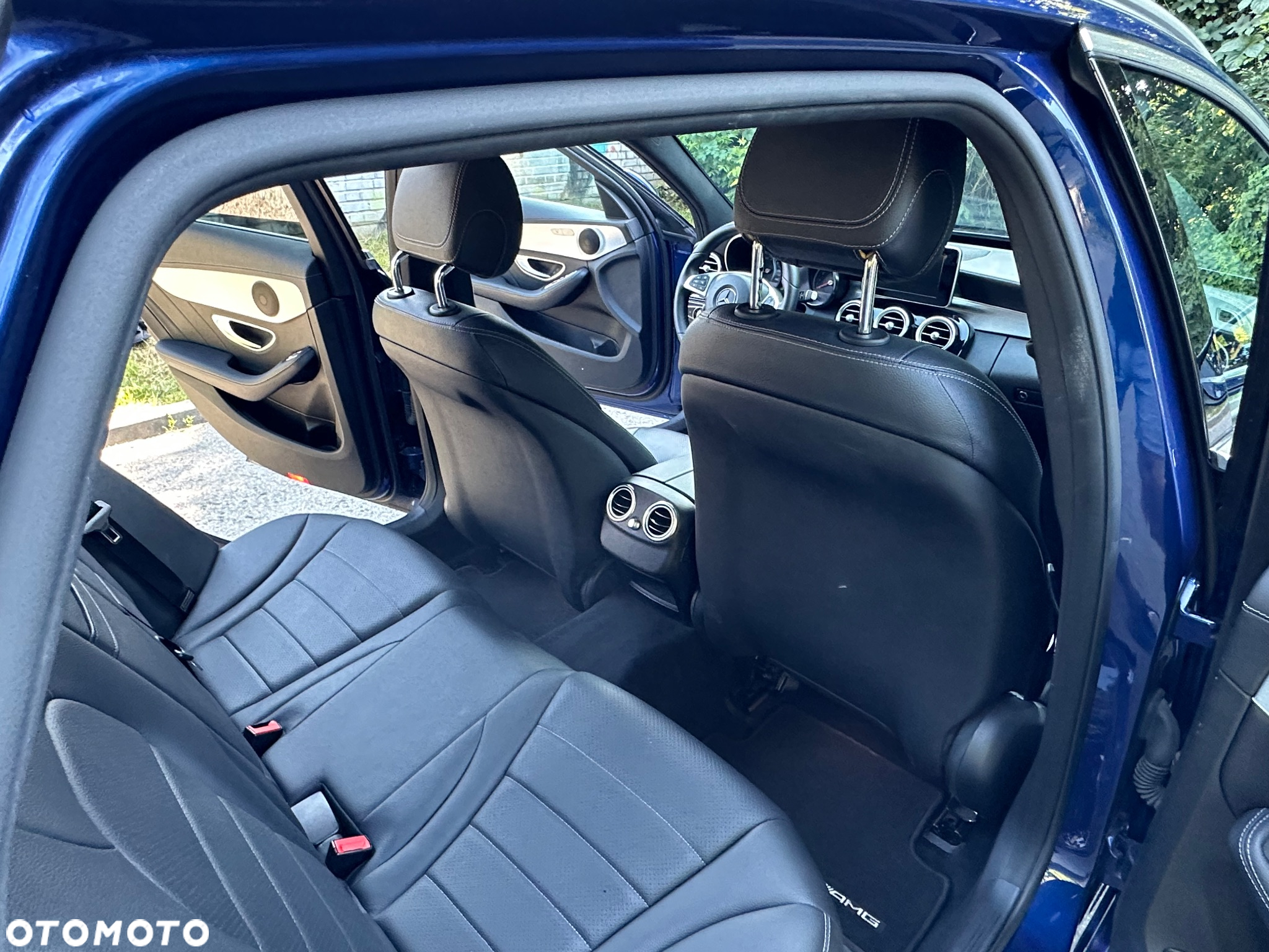 Mercedes-Benz Klasa C 200 4-Matic 9G-TRONIC - 29
