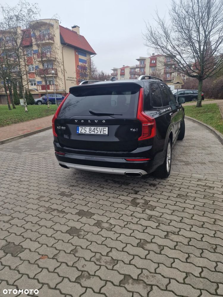 Volvo XC 90 T6 AWD Geartronic Momentum - 2