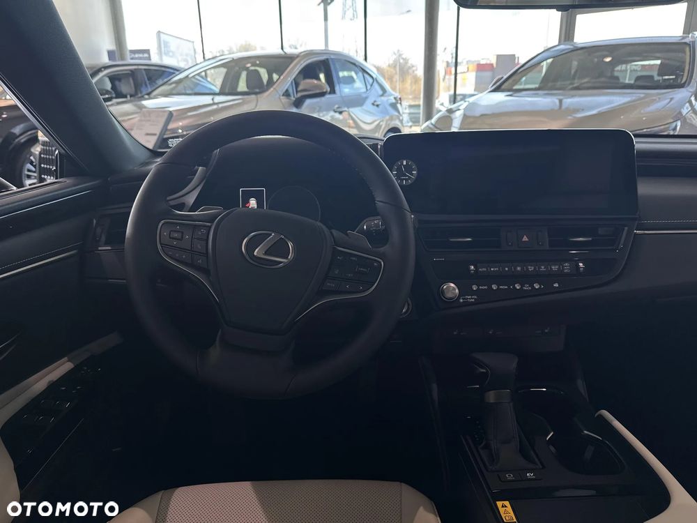 Lexus ES - 18
