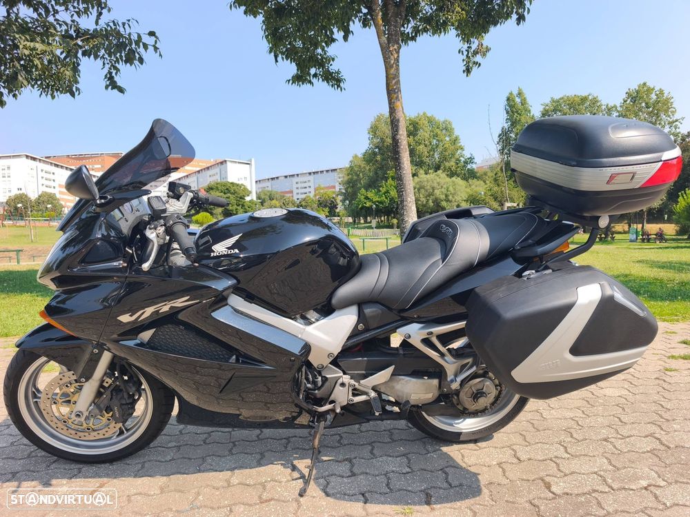 Honda VFR 800 vtec - 13