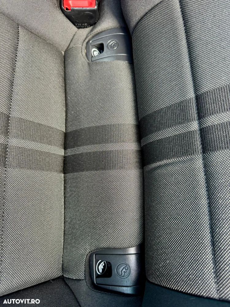 Volkswagen Golf 1.6 TDI 4Motion BlueMotion Technology Comfortline - 33