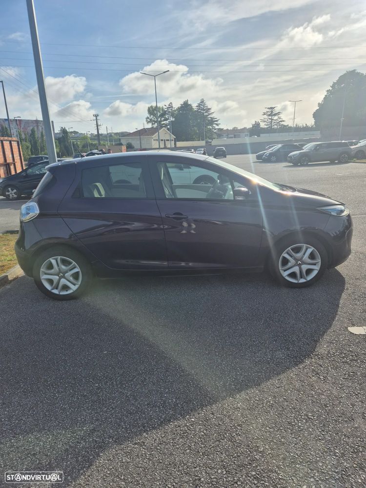 Renault Zoe (s/ Bateria) 41 kwh Intens - 4