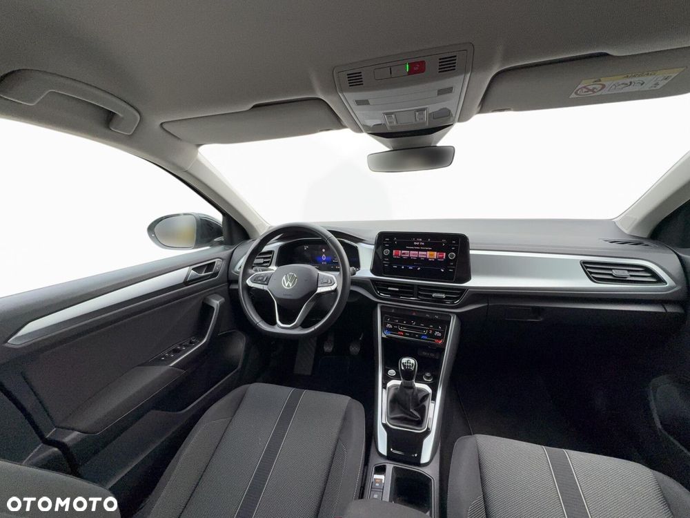 Volkswagen T-Roc - 17
