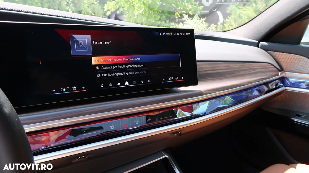 BMW Seria 7 740d xDrive MHEV - 24