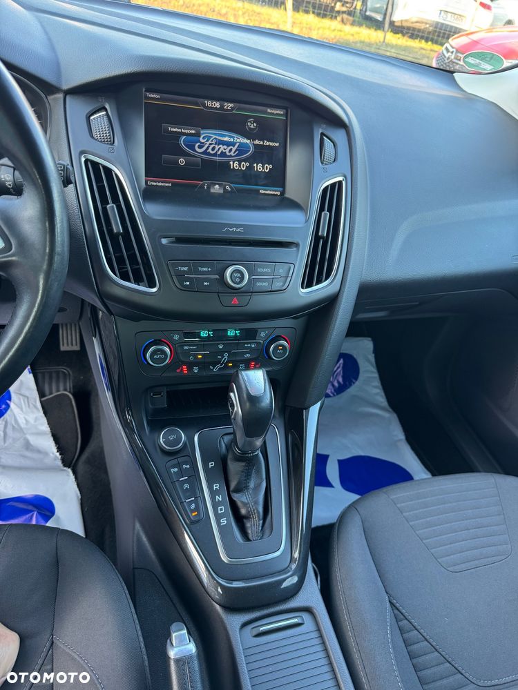 Ford Focus - 25