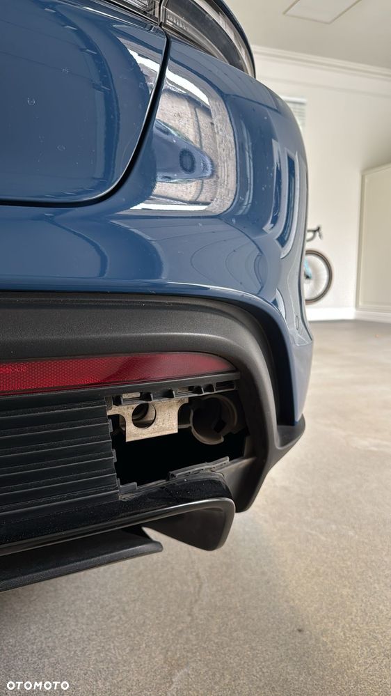 Porsche Taycan GTS - 23