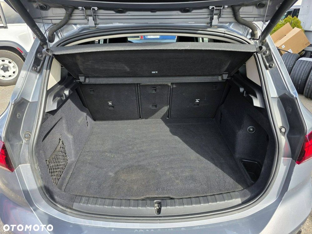 BMW Seria 2 218i sport - 34