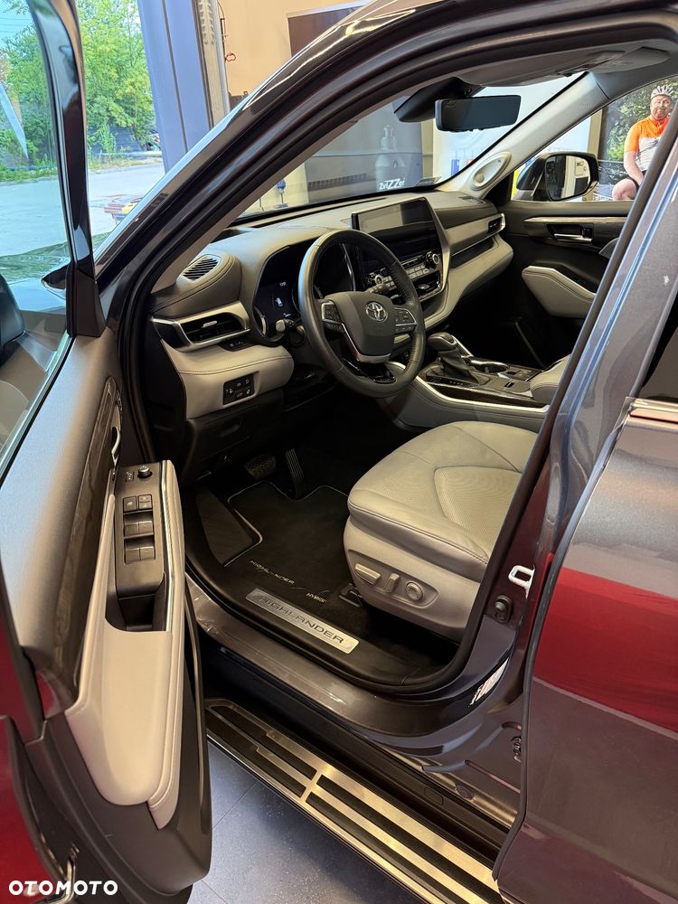 Toyota Highlander 2.5 Hybrid Executive Style - 7