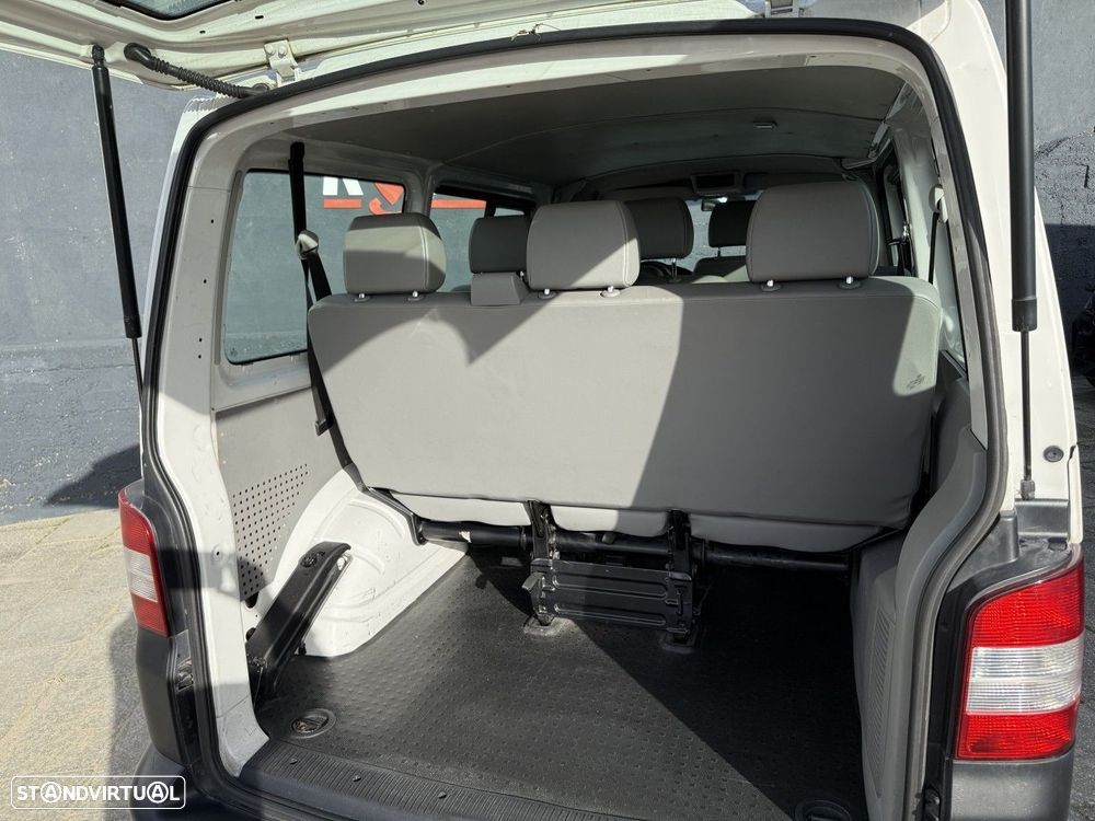 VW Transporter Transport 2.0 TDi 114 Extra AC T.Crianças BlueMotion - 10