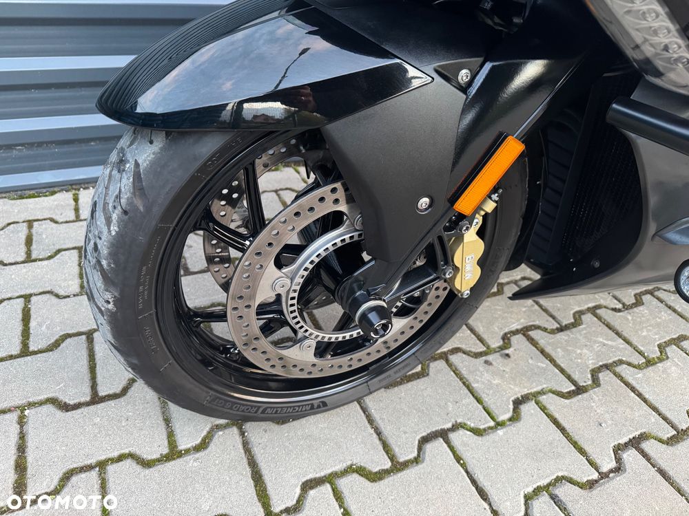 BMW K - 19