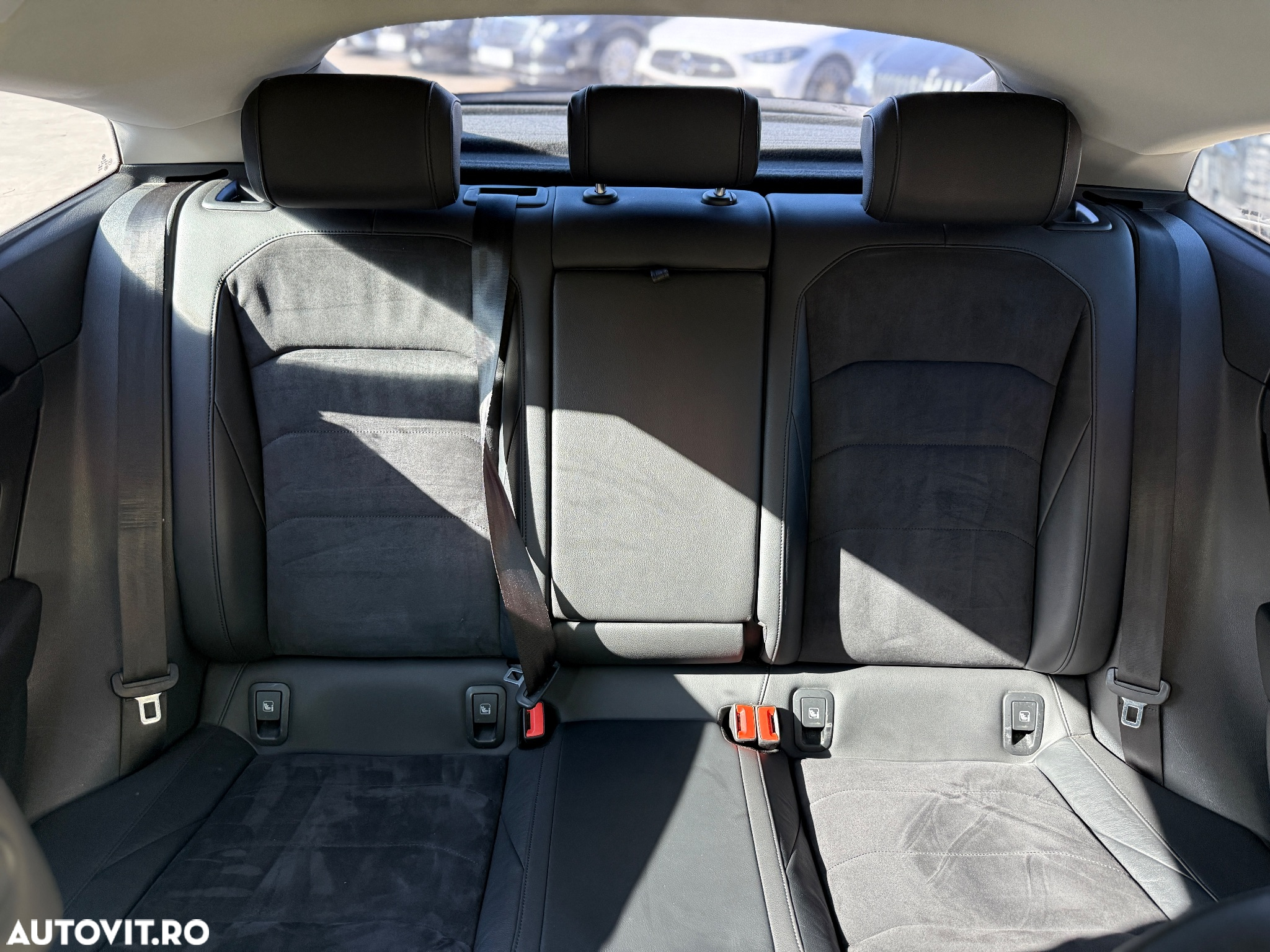 Volkswagen ARTEON 2.0 TDI SCR DSG Elegance - 24