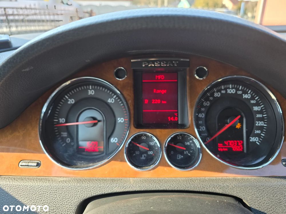 Volkswagen Passat 2.0 TDI DPF Highline DSG - 14