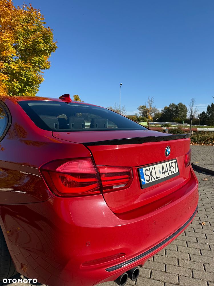 BMW Seria 3 320i - 5