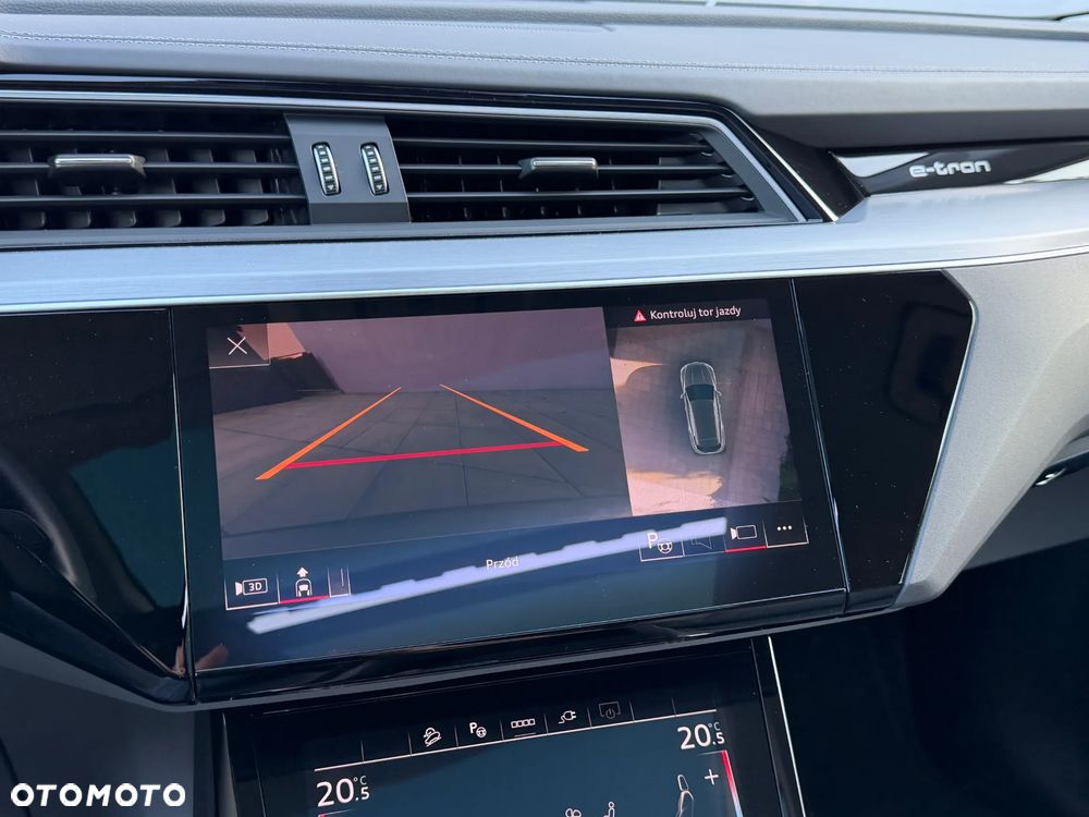 Audi Q8 Sportback e-tron - 15