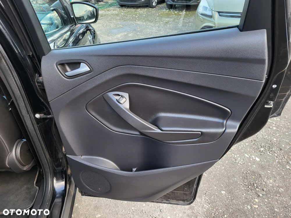 Ford Kuga 2.0 TDCi 4x4 Business Edition - 22