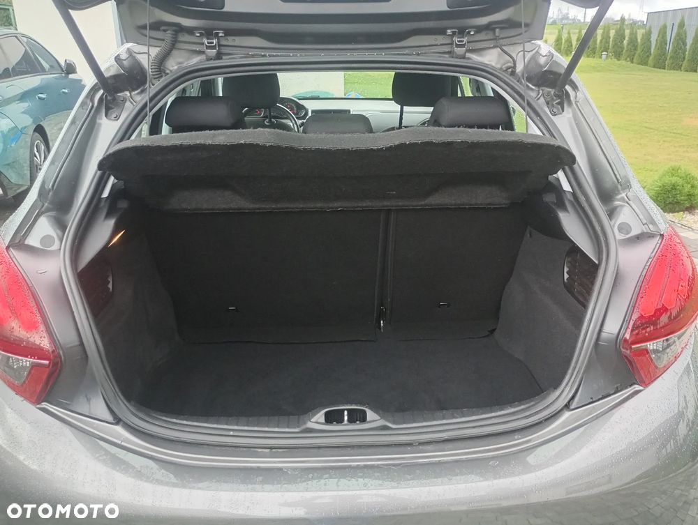 Peugeot 208 1.2 PureTech Active ETG5 - 32