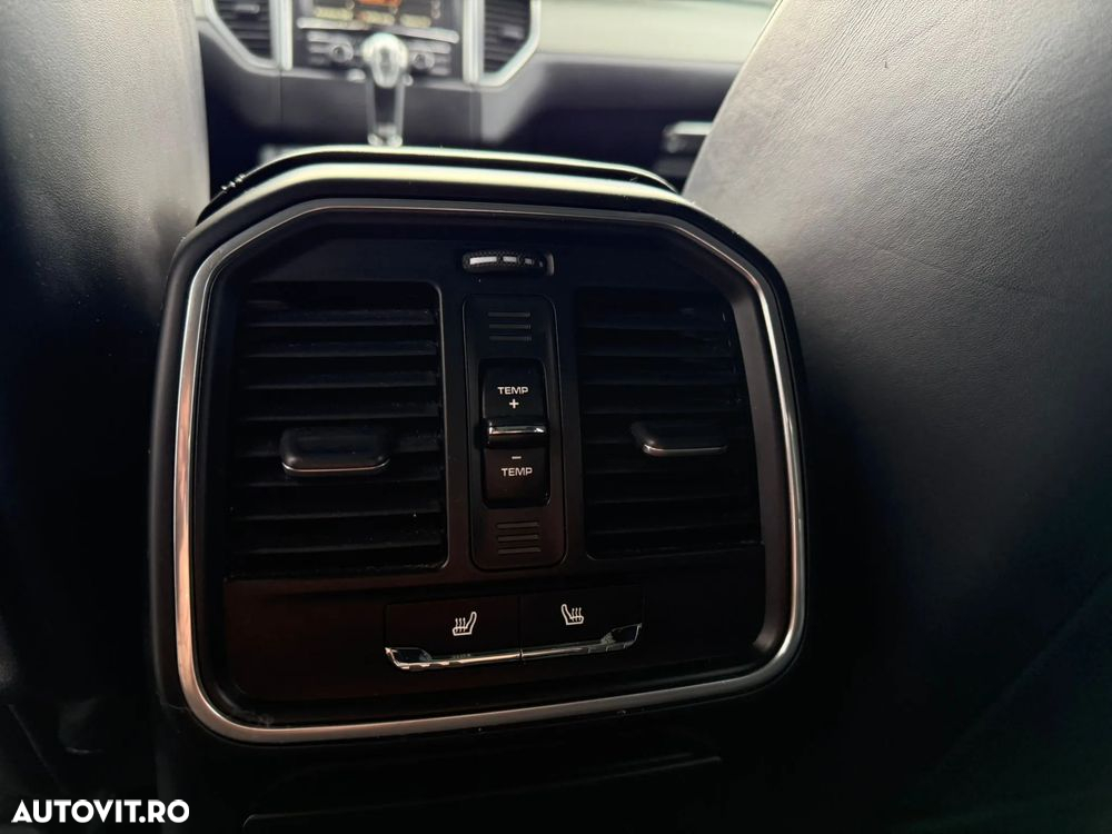 Porsche Macan 3.0 PDK S - 21