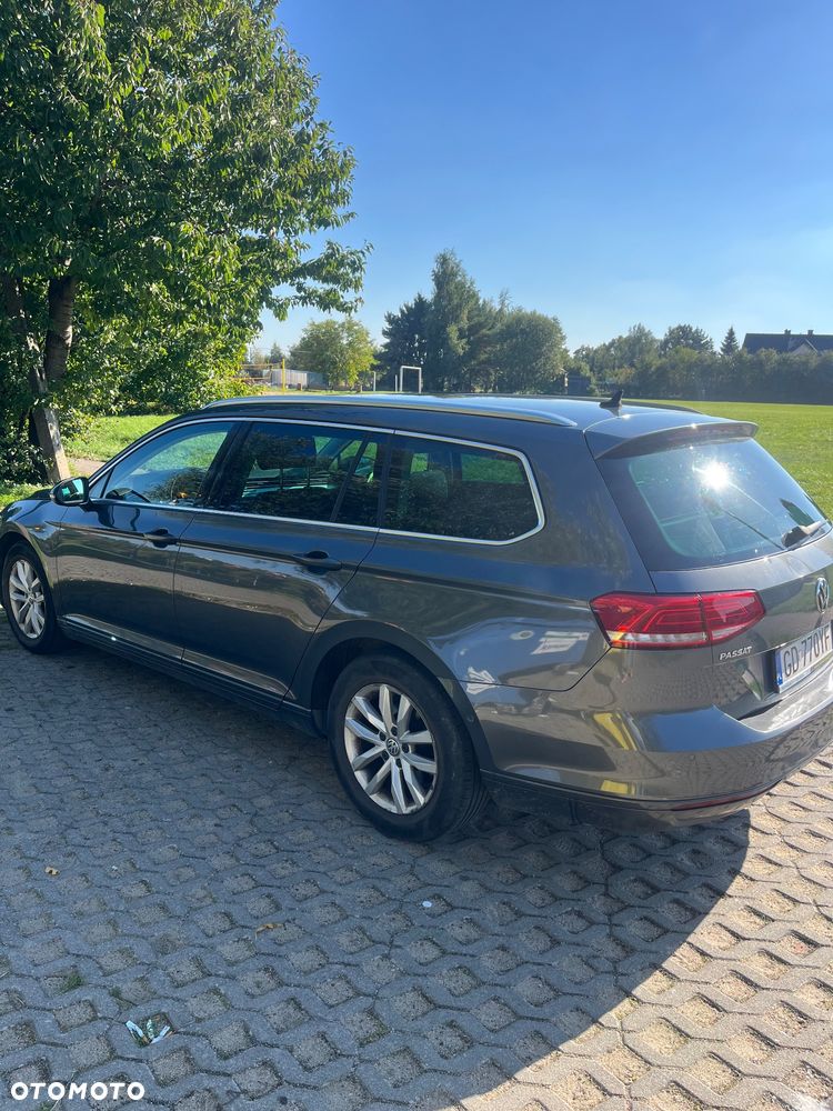 Volkswagen Passat - 5