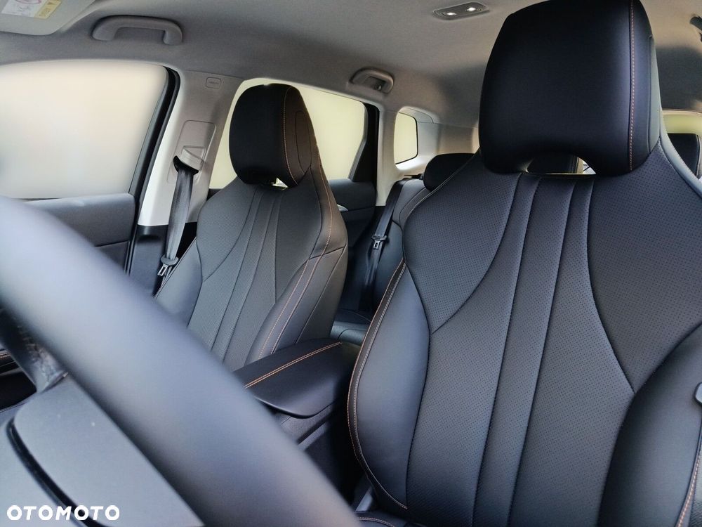 BYD Sealion 5 - 12
