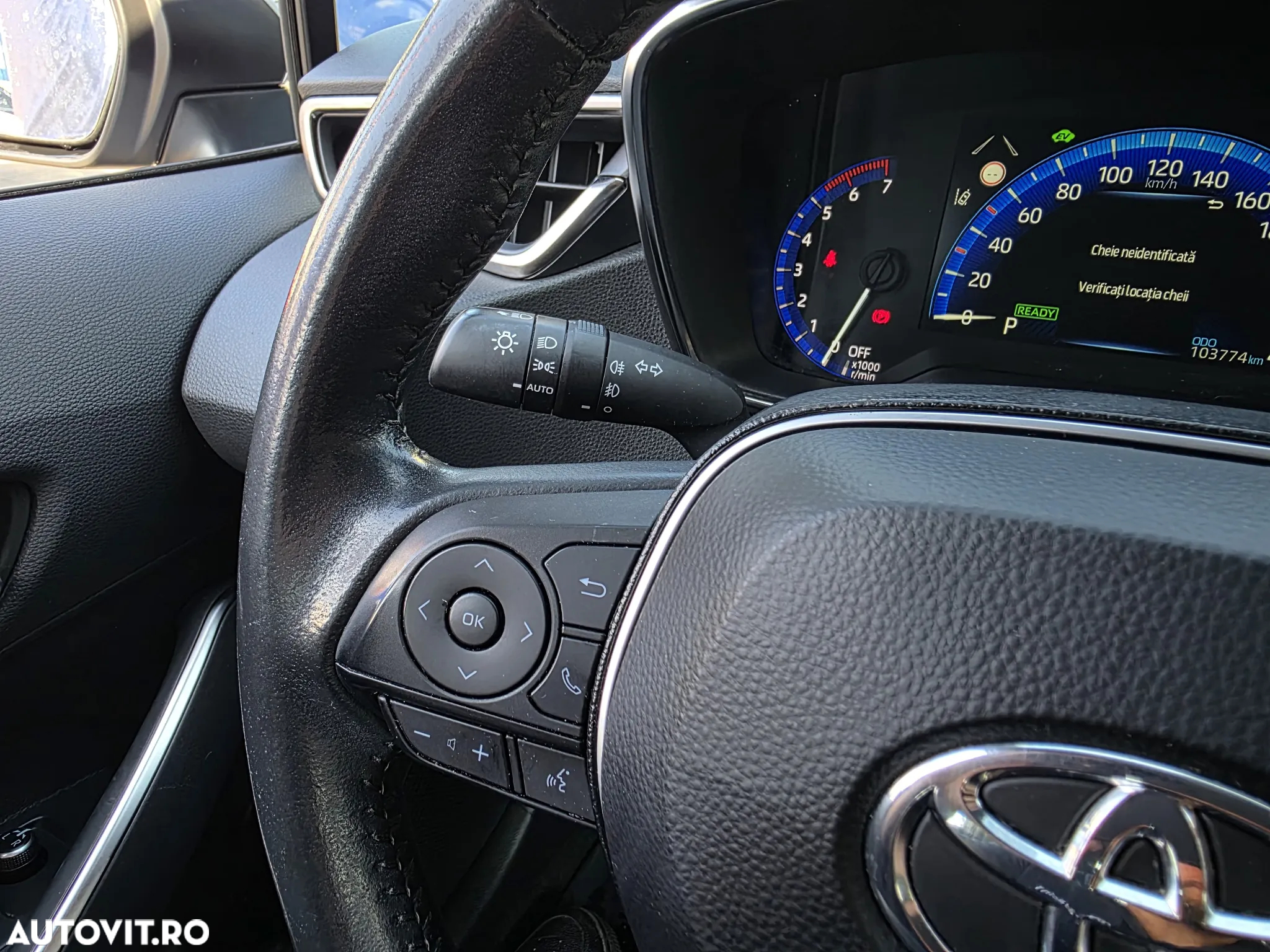 Toyota Corolla 1.8 HSD Dynamic - 12