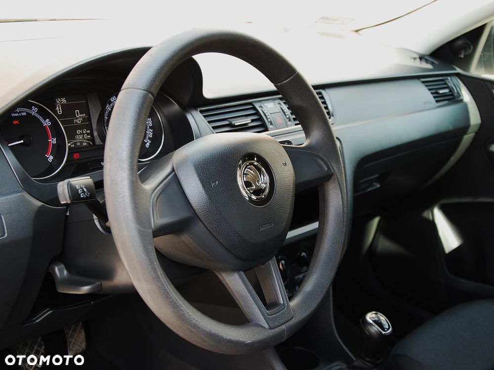 Skoda RAPID 1.0 TSI Active - 18