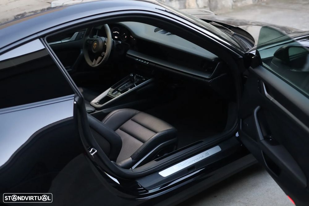 Porsche 911 Série F - 17