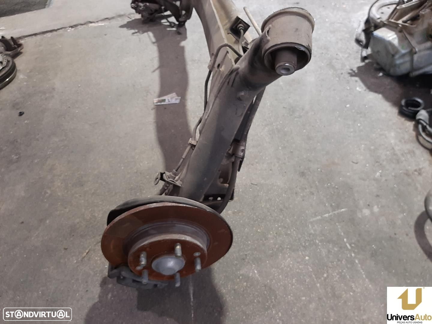 CHARRIOT TRASEIRO HONDA CIVIC IX 2009 - - 4