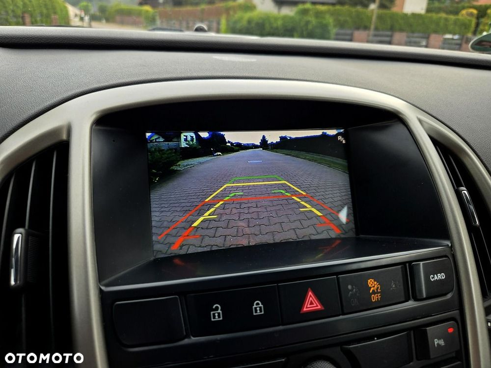 Opel Astra 1.4 T Cosmo EU6 - 17