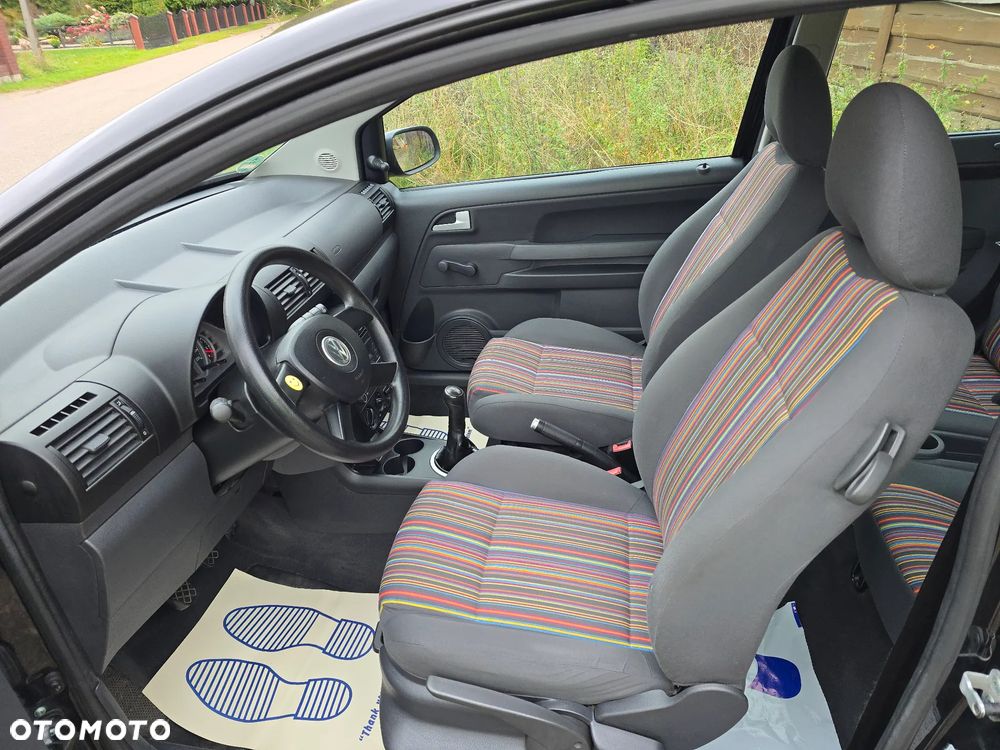Volkswagen Fox - 18