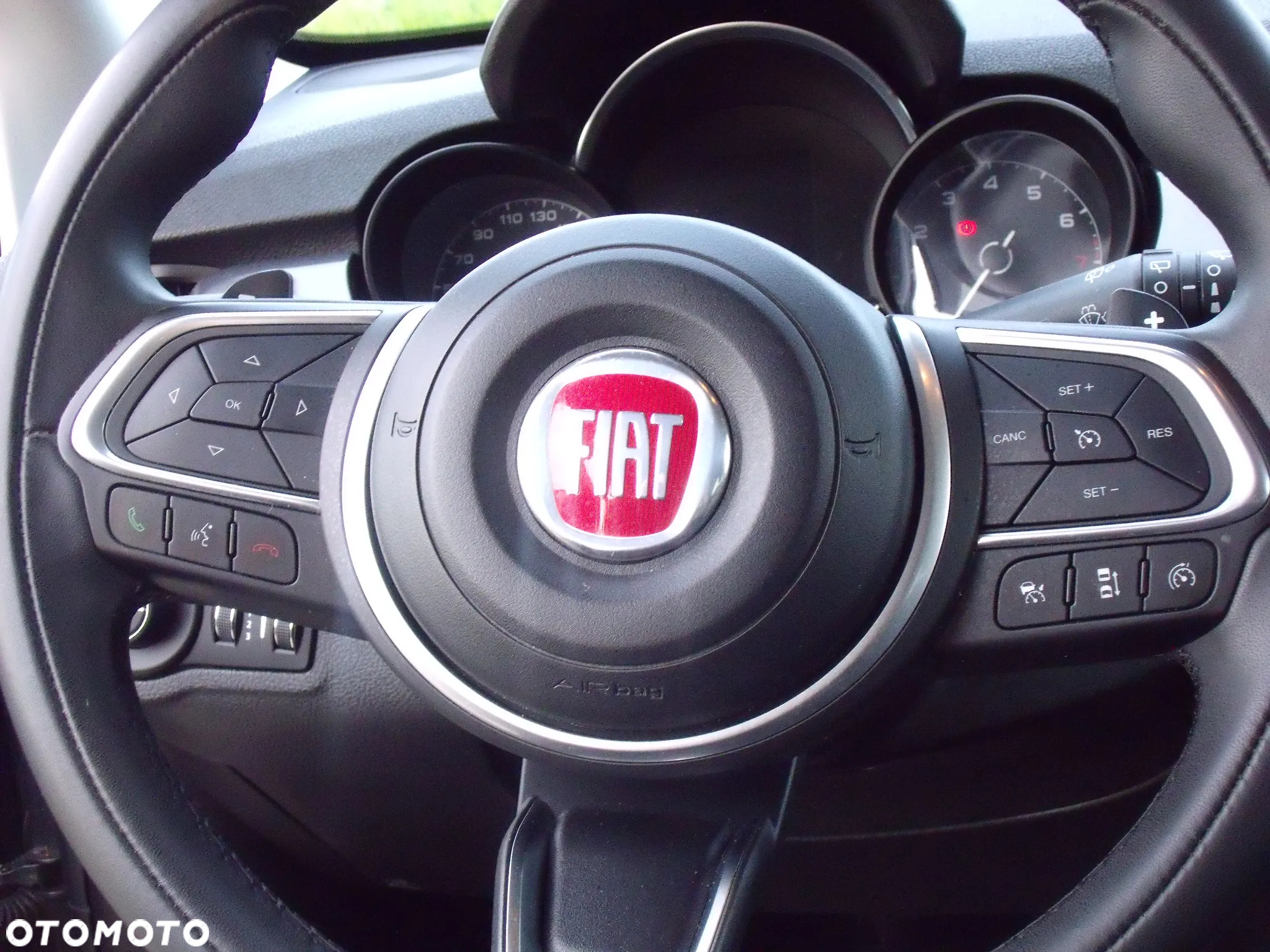 Fiat 500X 1.3 FireFly Turbo DCT 4x2 S&S Dolcevita Launch Edition - 17