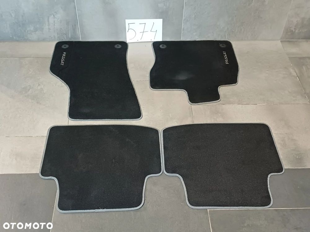 NR 574 Oryginalne dywaniki welurowe VW Passat B8 komplet - 1