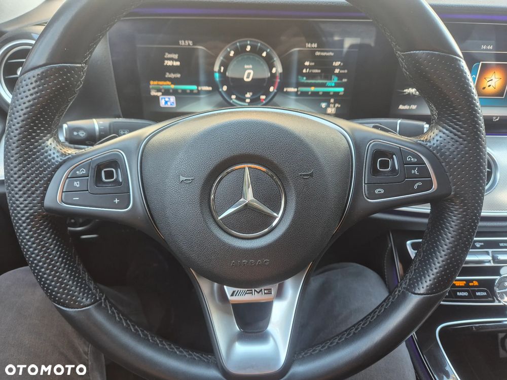 Mercedes-Benz Klasa E 220 d 9G-TRONIC - 16