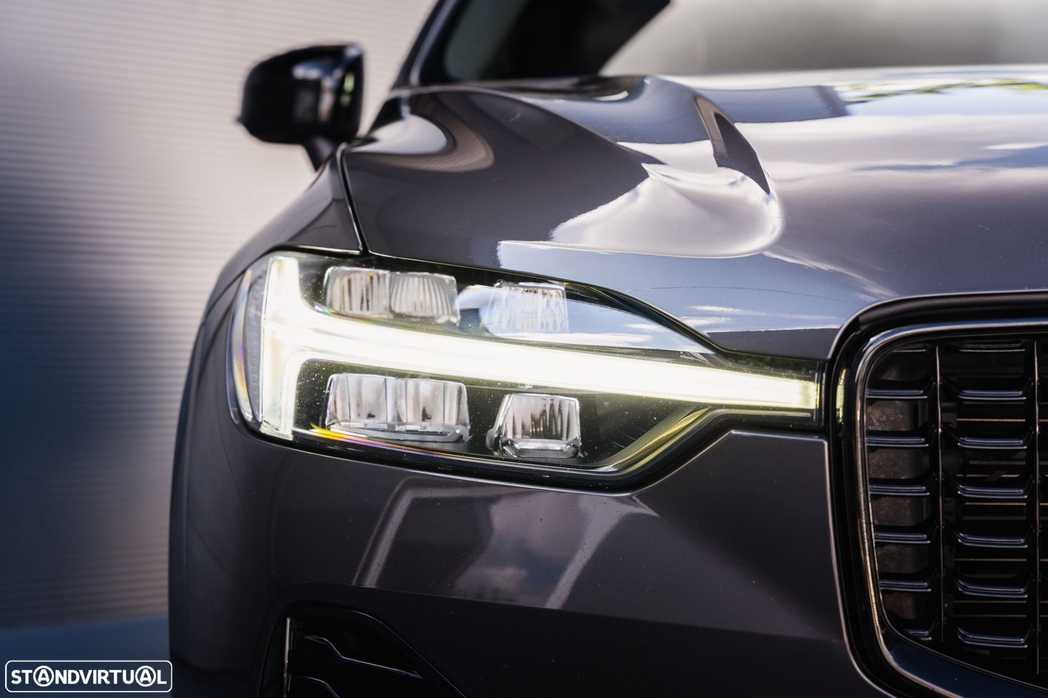 Volvo XC 60 2.0 T6 PHEV R-Design AWD - 8