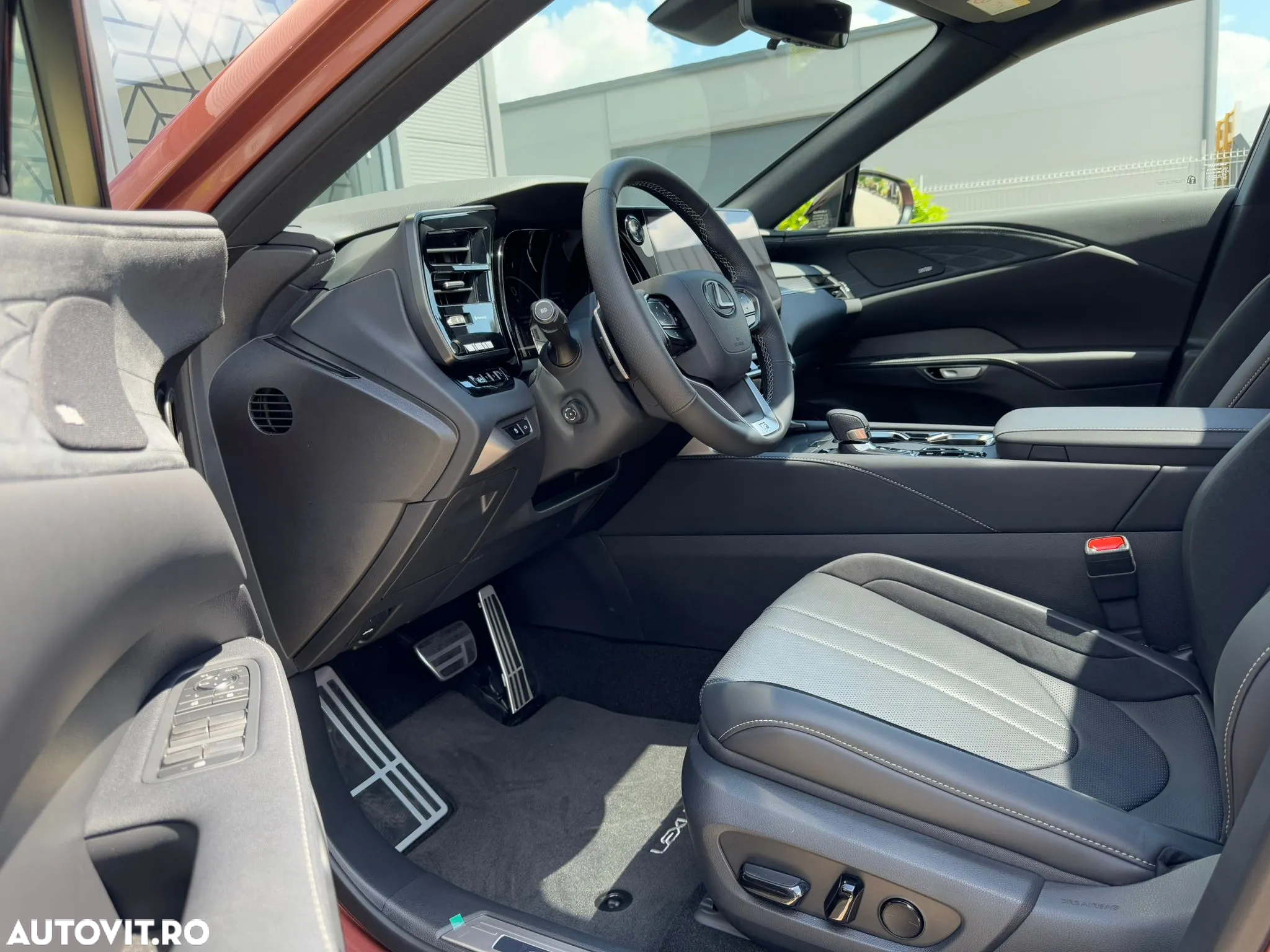Lexus Seria RX - 7