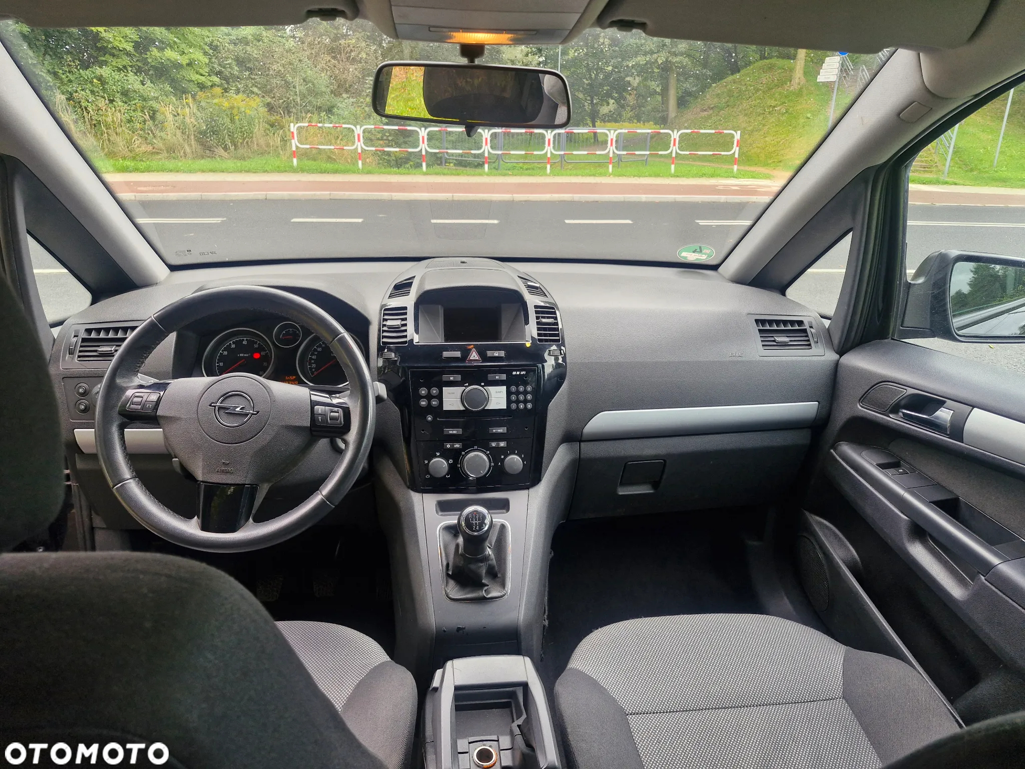 Opel Zafira 1.6 Enjoy - 13