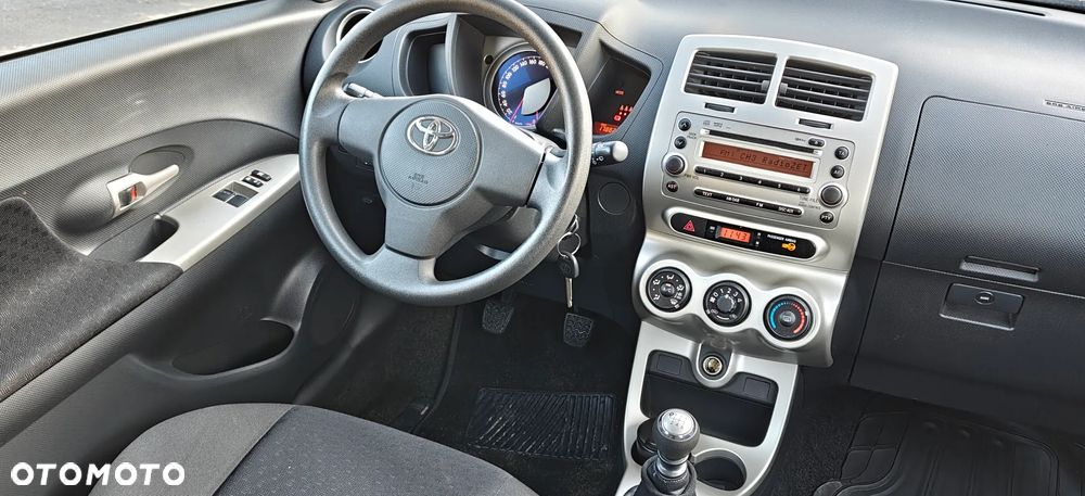 Toyota Urban Cruiser 1.4 D-4D 4x2 Town - 29