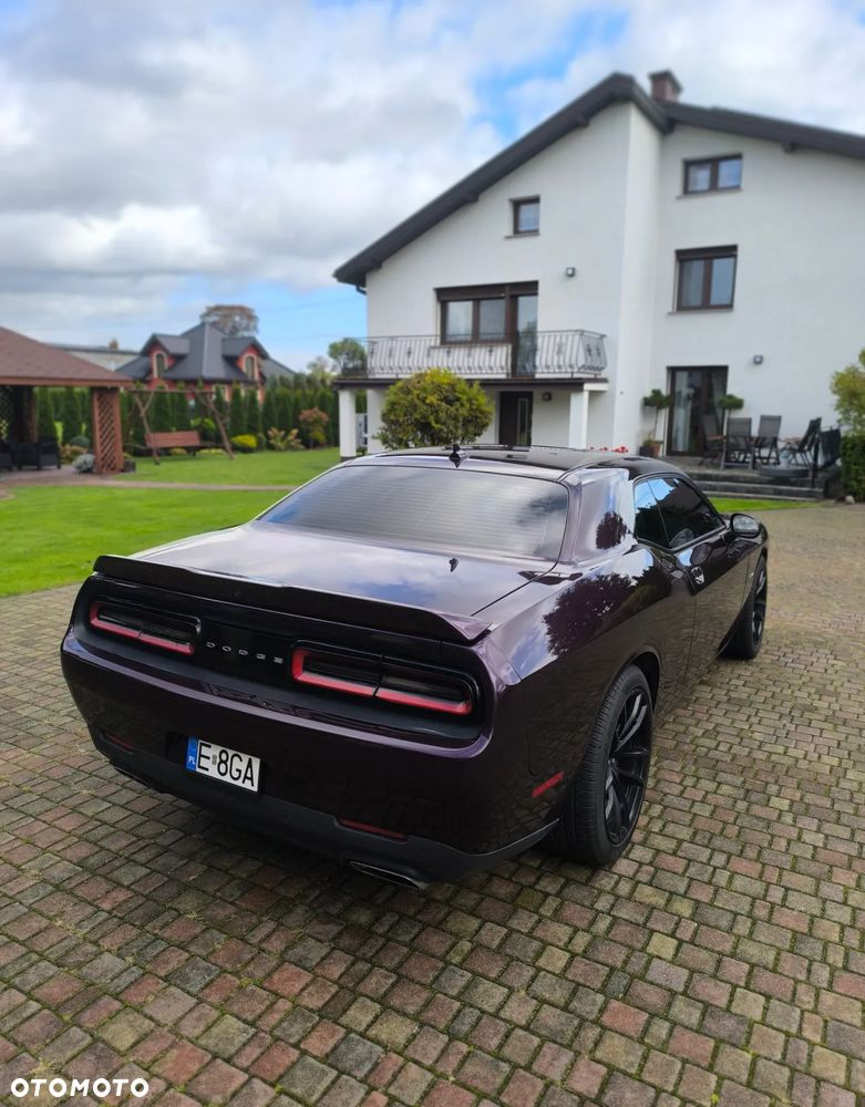 Dodge Challenger 5.7 R/T - 6