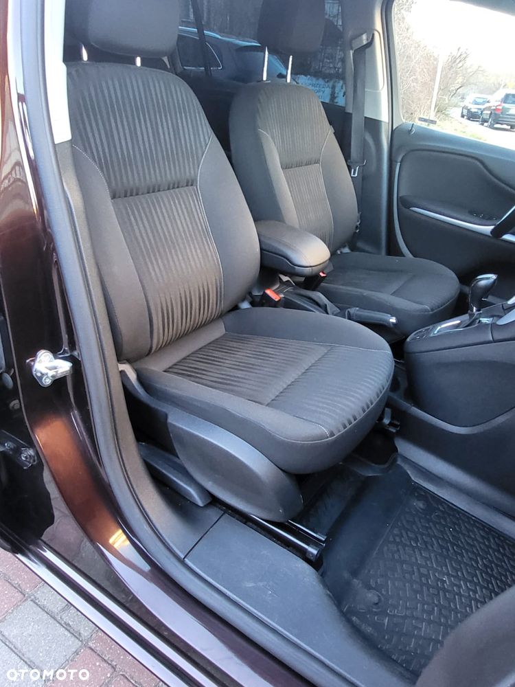 Opel Zafira 2.0 D Automatik Active - 19